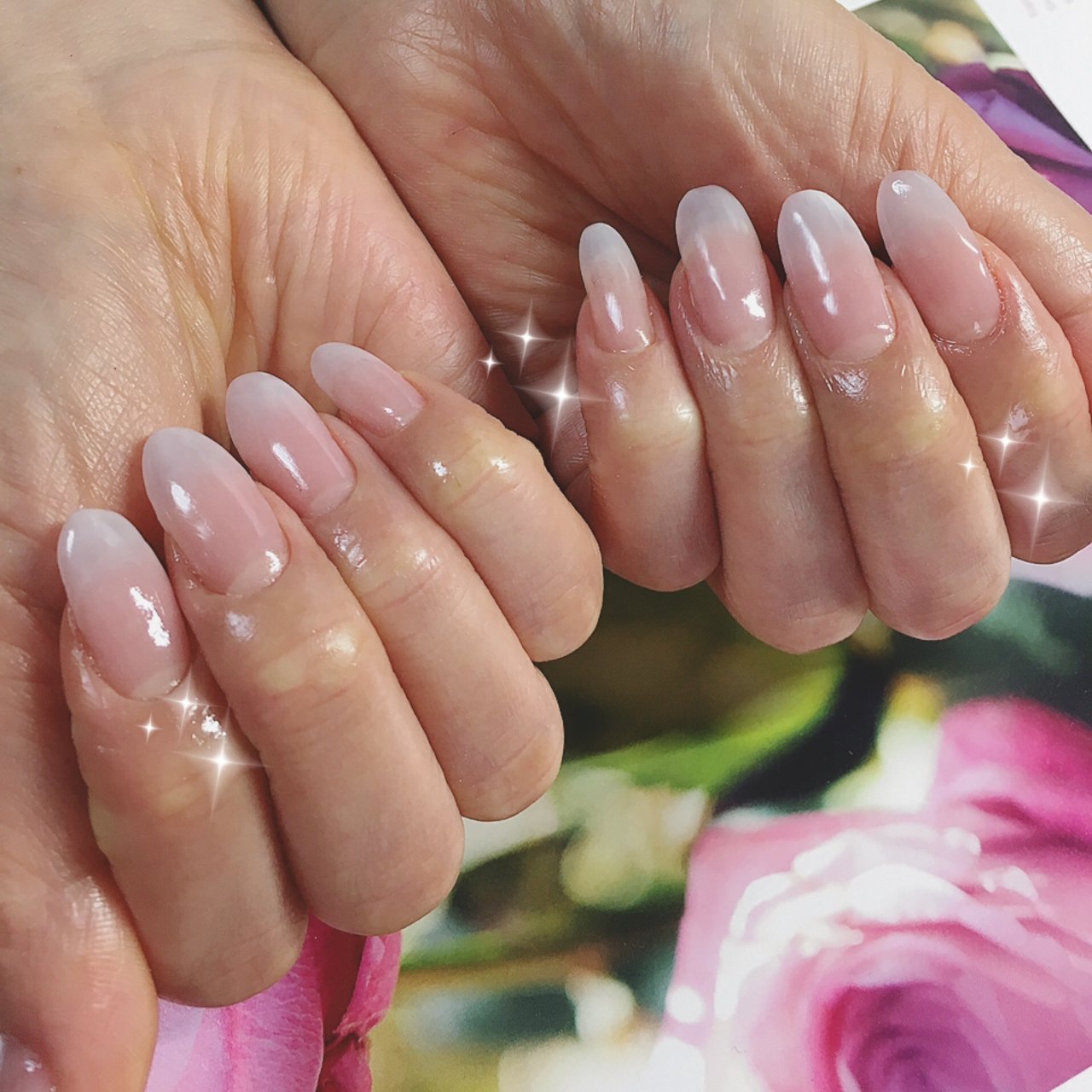 フレンチ グラデーション ミディアム ホワイト クリア ネイルサロンberryのネイルデザイン No ネイルブック