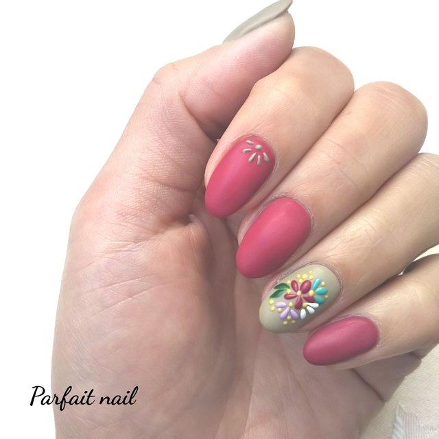 Parfait Nail 伊勢原のネイルサロン ネイルブック