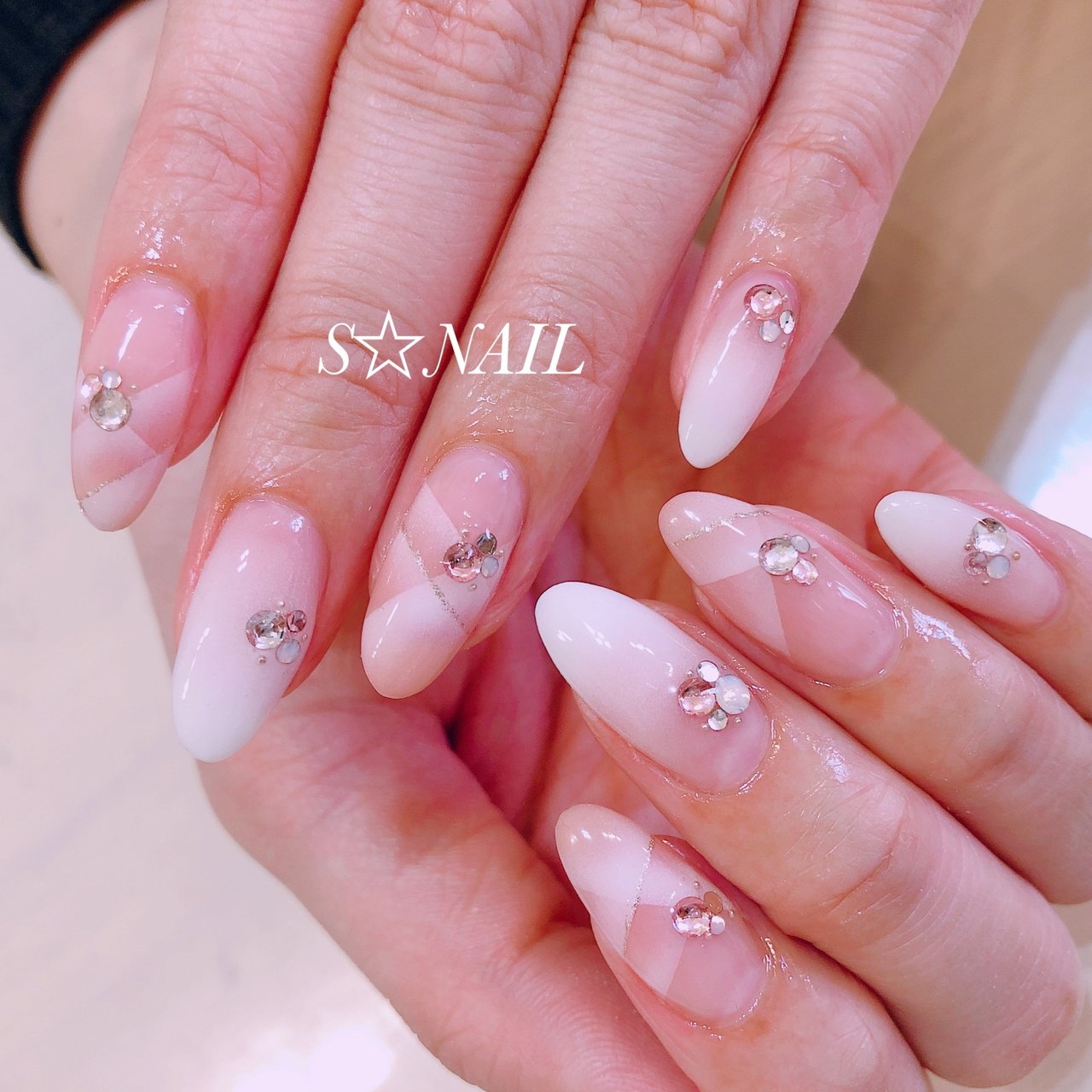 冬 オールシーズン ブライダル デート ハンド 大阪府和泉市 S Nailのネイルデザイン No ネイルブック