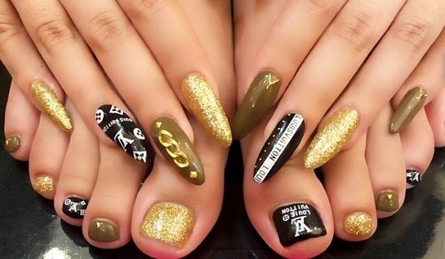 春 冬 バレンタイン デート ハンド Nailsgogo Shibuya Nailsalonのネイルデザイン No ネイルブック