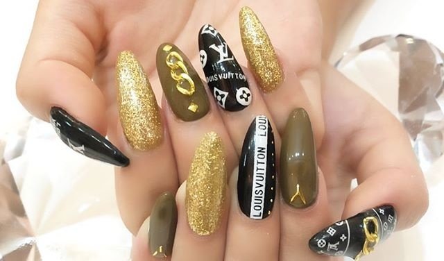 春 冬 バレンタイン デート ハンド Nailsgogo Shibuya Nailsalonのネイルデザイン No ネイルブック