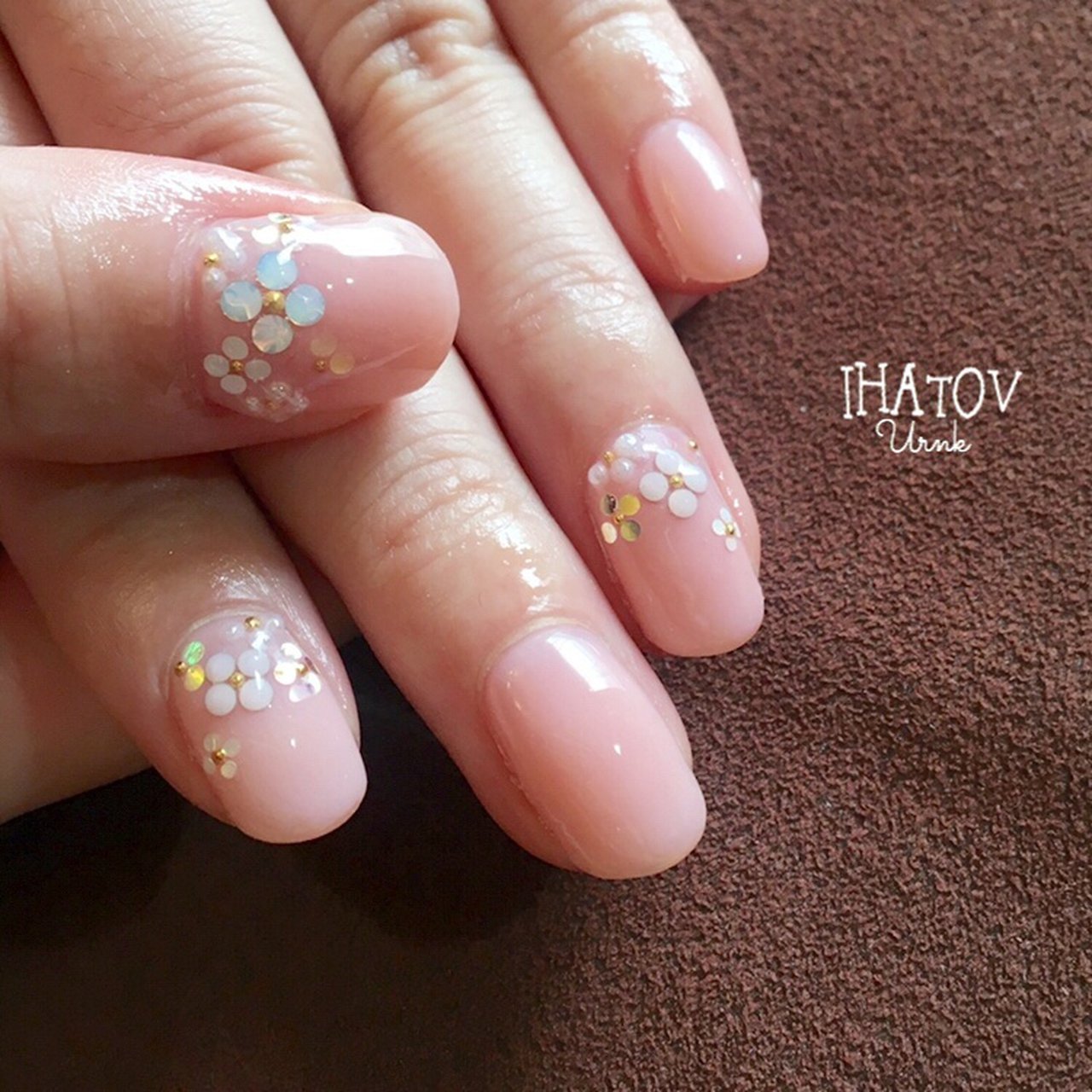 春 オールシーズン オフィス デート ハンド Ihatov Nailarts のネイルデザイン No ネイルブック