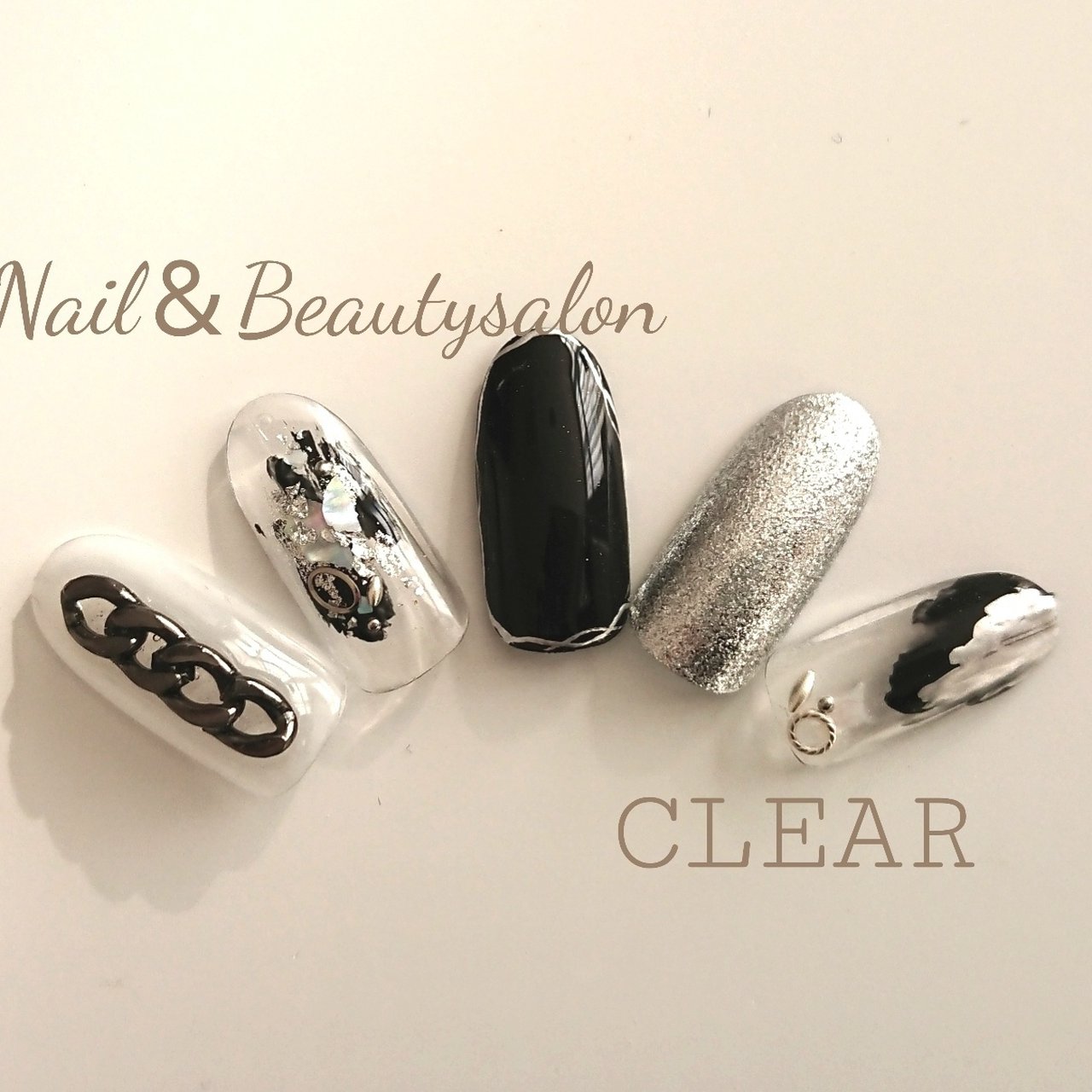 ハンド ミディアム ホワイト ブラック シルバー Clear Nailsalonのネイルデザイン No ネイルブック