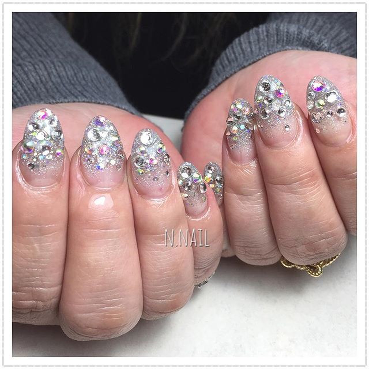 グラデーション ラメ ミディアム シルバー スカルプチュア N Nailのネイルデザイン No ネイルブック