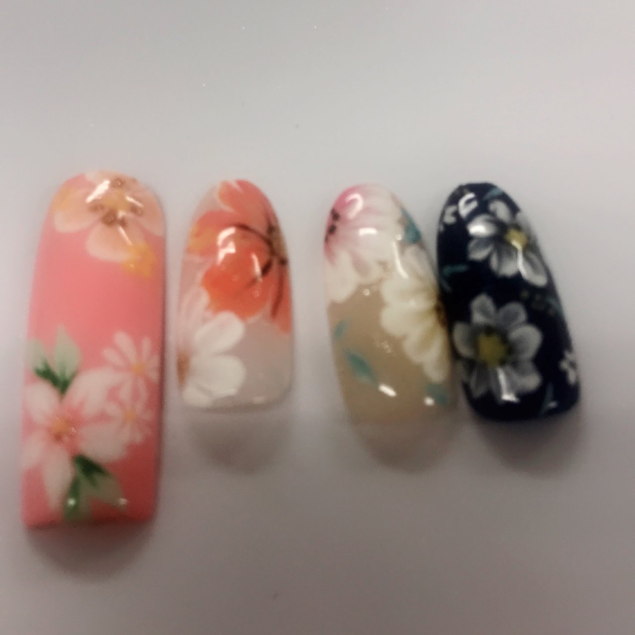 中山由紀のネイルデザイン No ネイルブック