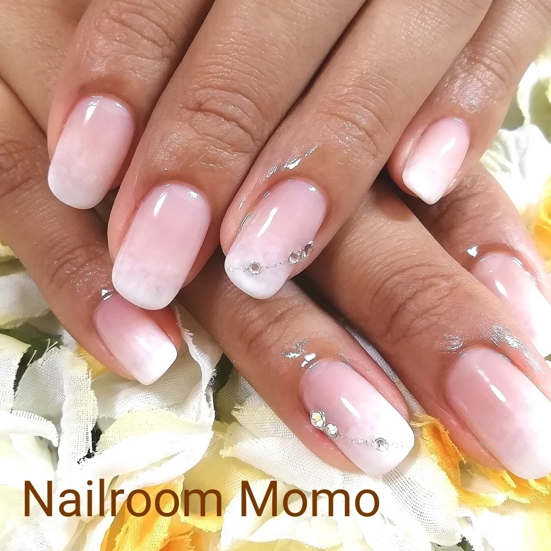 オールシーズン オフィス ブライダル パーティー ハンド Nailroommomo ネイルルームモモ のネイルデザイン No ネイルブック