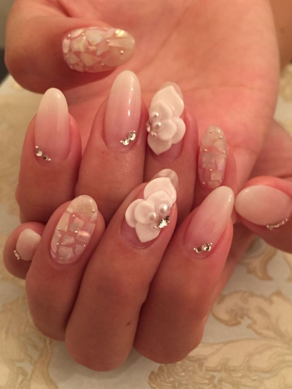 春 オールシーズン ブライダル デート ハンド Salon De Refrainのネイルデザイン No ネイルブック