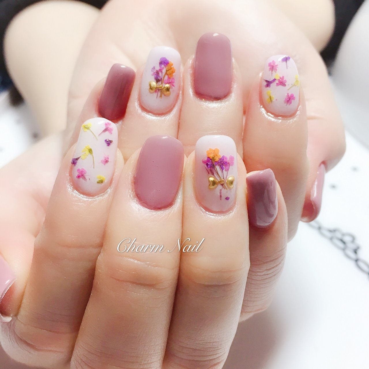 春 ハンド ホワイト ピンク お客様 チャームのネイルデザイン No ネイルブック