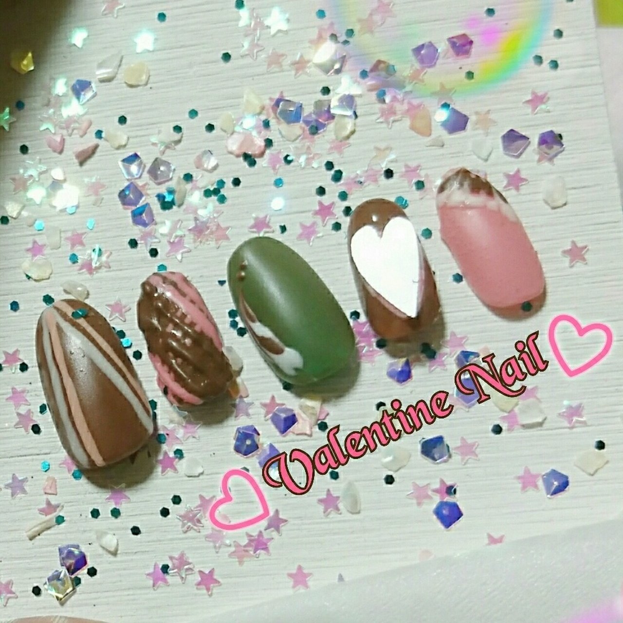 バレンタイン ハンド スイーツ ピンク グリーン Yuranonailのネイルデザイン No ネイルブック