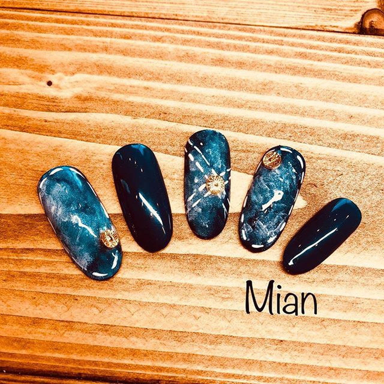 オールシーズン ハンド デニム ブルー ジェルネイル Nailsalon Mianのネイルデザイン No ネイルブック