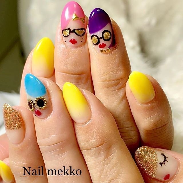 グラデーション ラメ キャラクター ブランド柄 リボン Nail Mekkoのネイルデザイン No ネイルブック