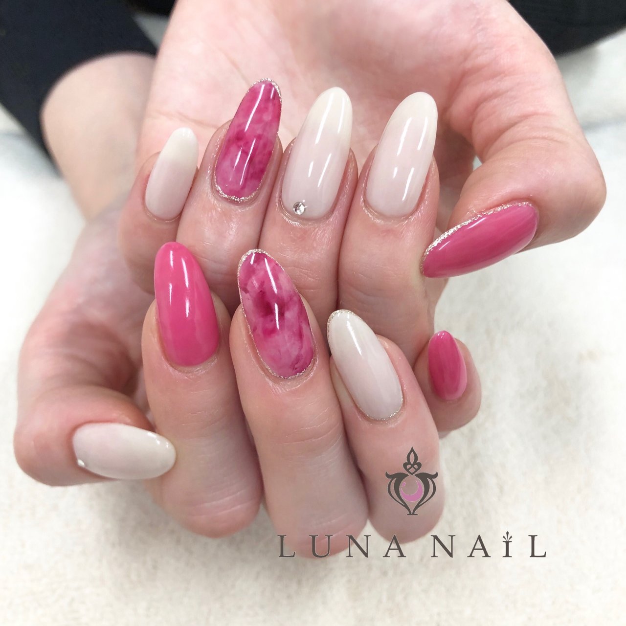 オールシーズン デート 女子会 ハンド ラメ Luna Nail のネイルデザイン No ネイルブック