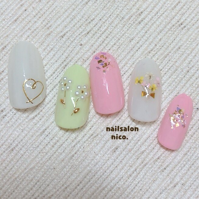 オールシーズン ハンド 押し花 ショート パステル Nailsalon Nico のネイルデザイン No ネイルブック