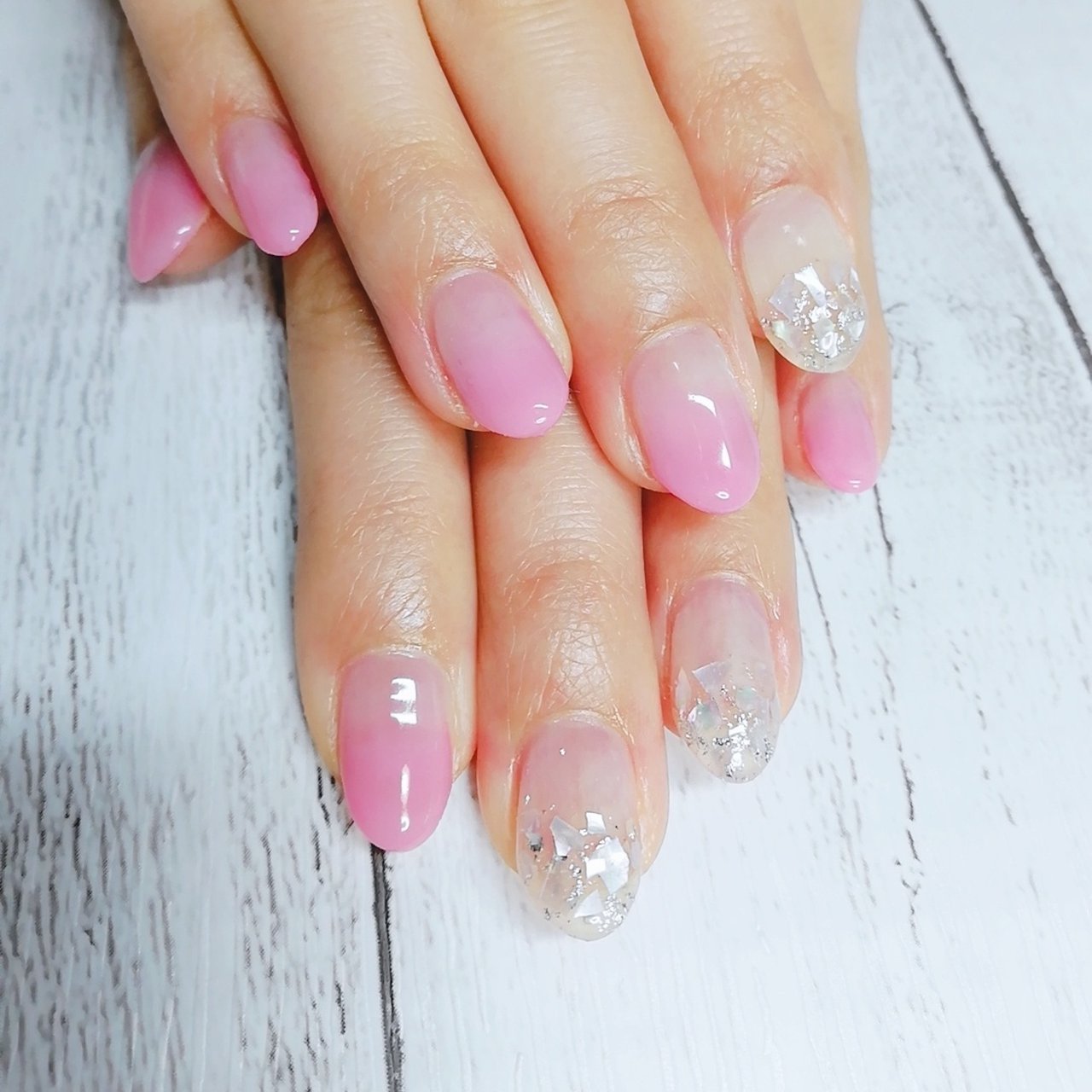 春 オールシーズン グラデーション クリア ピンク Simple Nail 鈴のネイルデザイン No ネイルブック