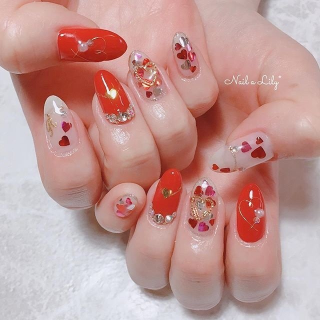冬 バレンタイン ハンド ハート イニシャル Nailalily ネイルアリリー Akiのネイルデザイン No ネイルブック