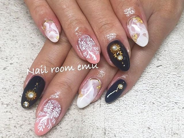 Nail Room Emuのネイルデザイン No ネイルブック