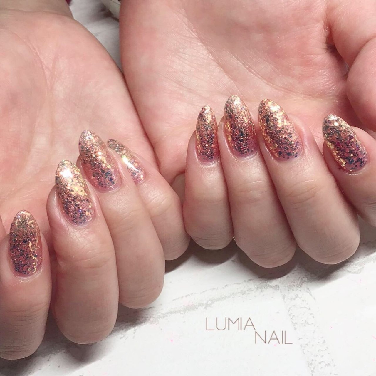 冬 オールシーズン ハンド ラメ ワンカラー Lumia Nailのネイルデザイン No ネイルブック