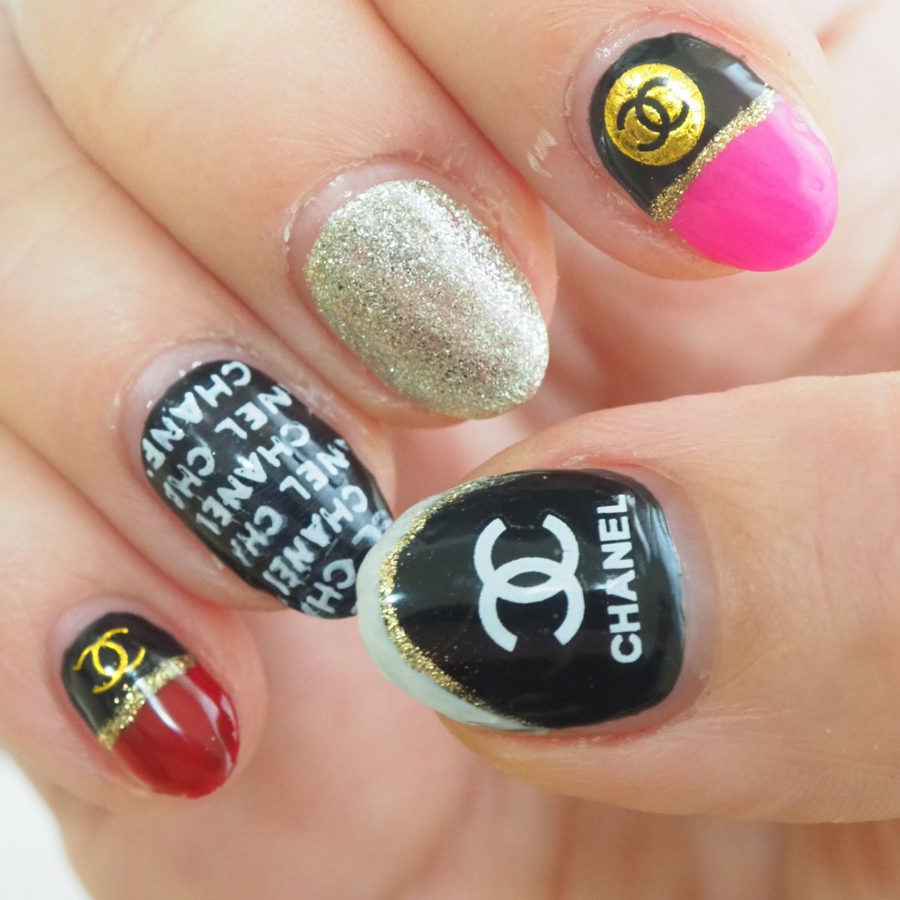 ジェルネイル・ネイルシール Nail polish chanel オールシーズン/ハンド/変形フレンチ/ワンカラー/ブランド柄