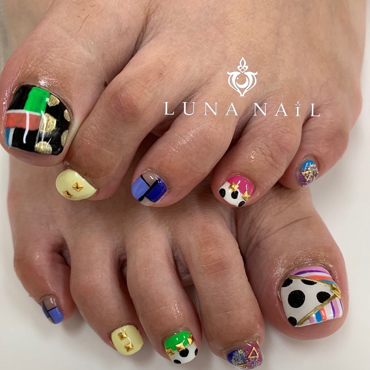 オールシーズン 卒業式 リゾート 女子会 フット Luna Nail のネイルデザイン No ネイルブック