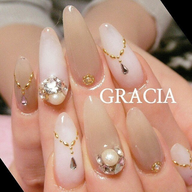 春 夏 オフィス ハンド ビジュー Gracia Mのネイルデザイン No ネイルブック