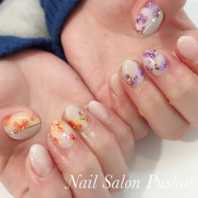 春 リゾート デート 女子会 ハンド Pushwのネイルデザイン No ネイルブック