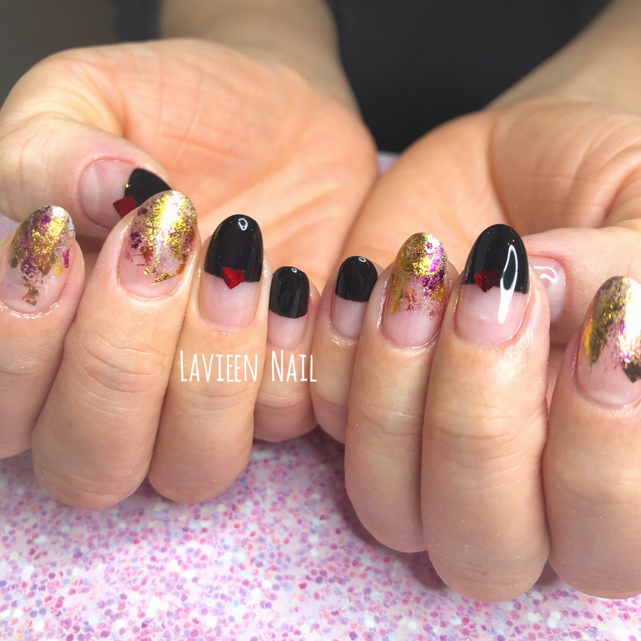 変形フレンチ ホログラム ラメ ハート ホイル Lavieennailのネイルデザイン No ネイルブック