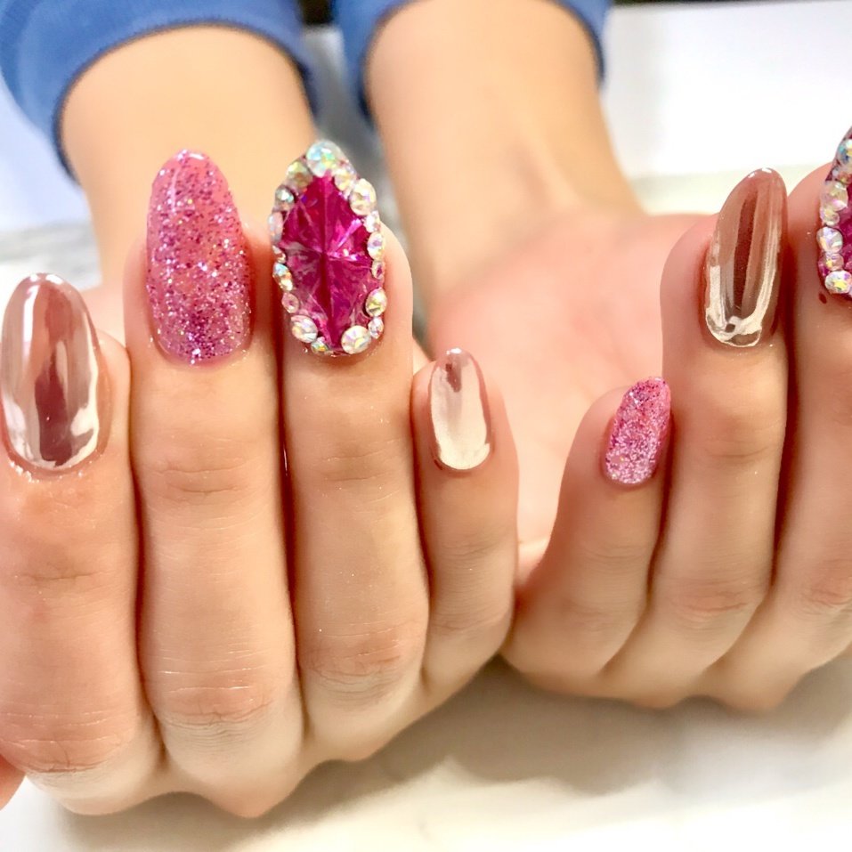 春 女子会 ラメ ビジュー ミラー Nail Room Amery のネイルデザイン No ネイルブック