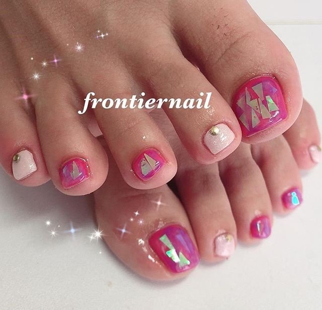 オールシーズン フット ホログラム ラメ ビジュー Frontiernail 渋谷美香のネイルデザイン No ネイルブック