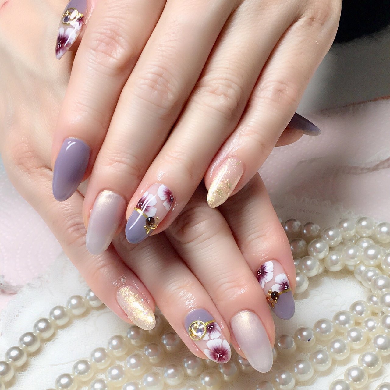 春 ハンド フラワー パープル ゴールド 名古屋市天白区 自宅ネイルサロン Eri Nailのネイルデザイン No ネイルブック