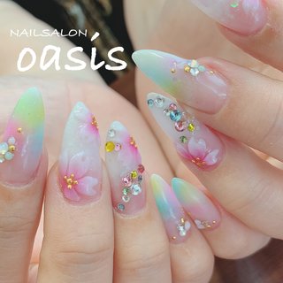 パステルカラーレインボーのネイルデザイン ネイルブック