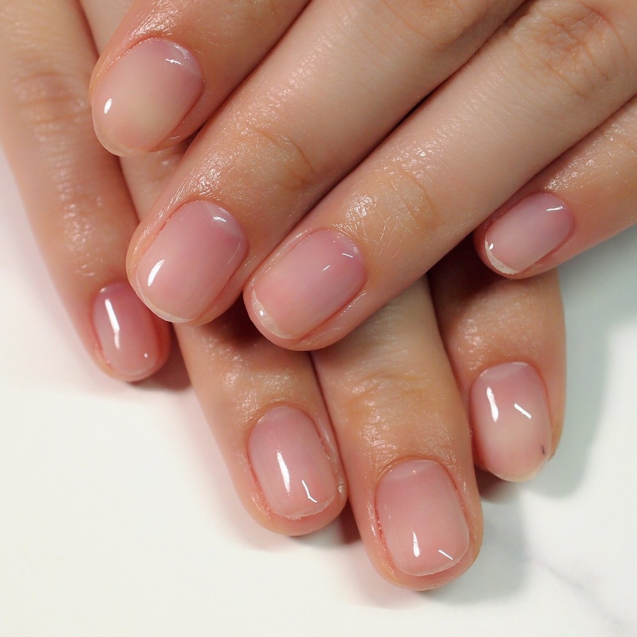 オールシーズン オフィス ハンド シンプル クリア Muguet Nailsのネイルデザイン No 4016973 ネイルブック