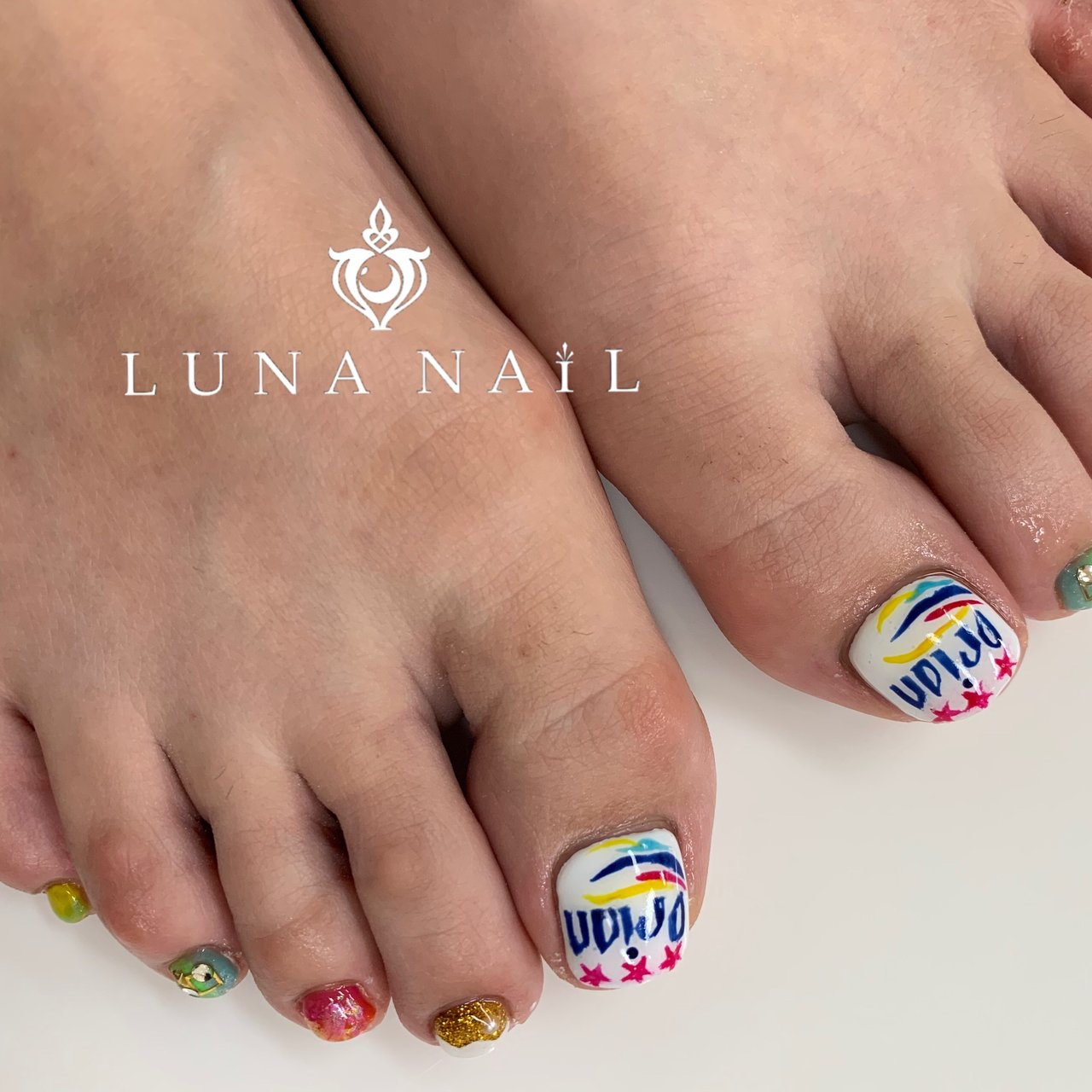 オールシーズン 旅行 ライブ フット シンプル Luna Nail のネイルデザイン No ネイルブック