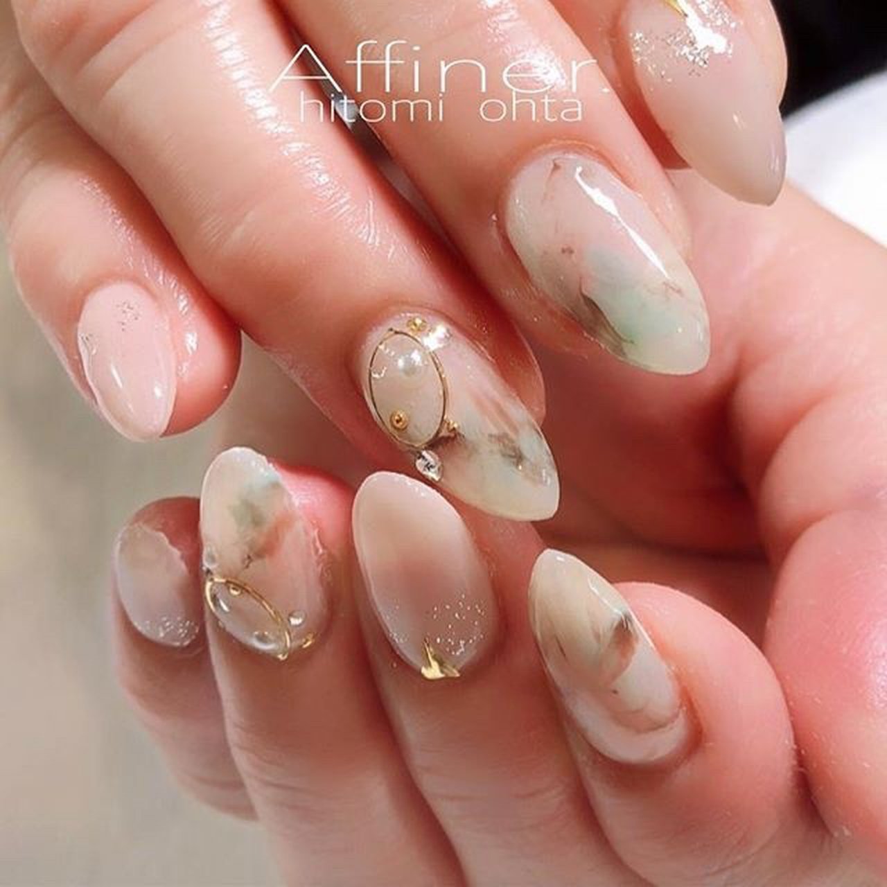 春 リゾート 女子会 ハンド ビジュー ｔａｉ Nail Eyelashのネイルデザイン No ネイルブック