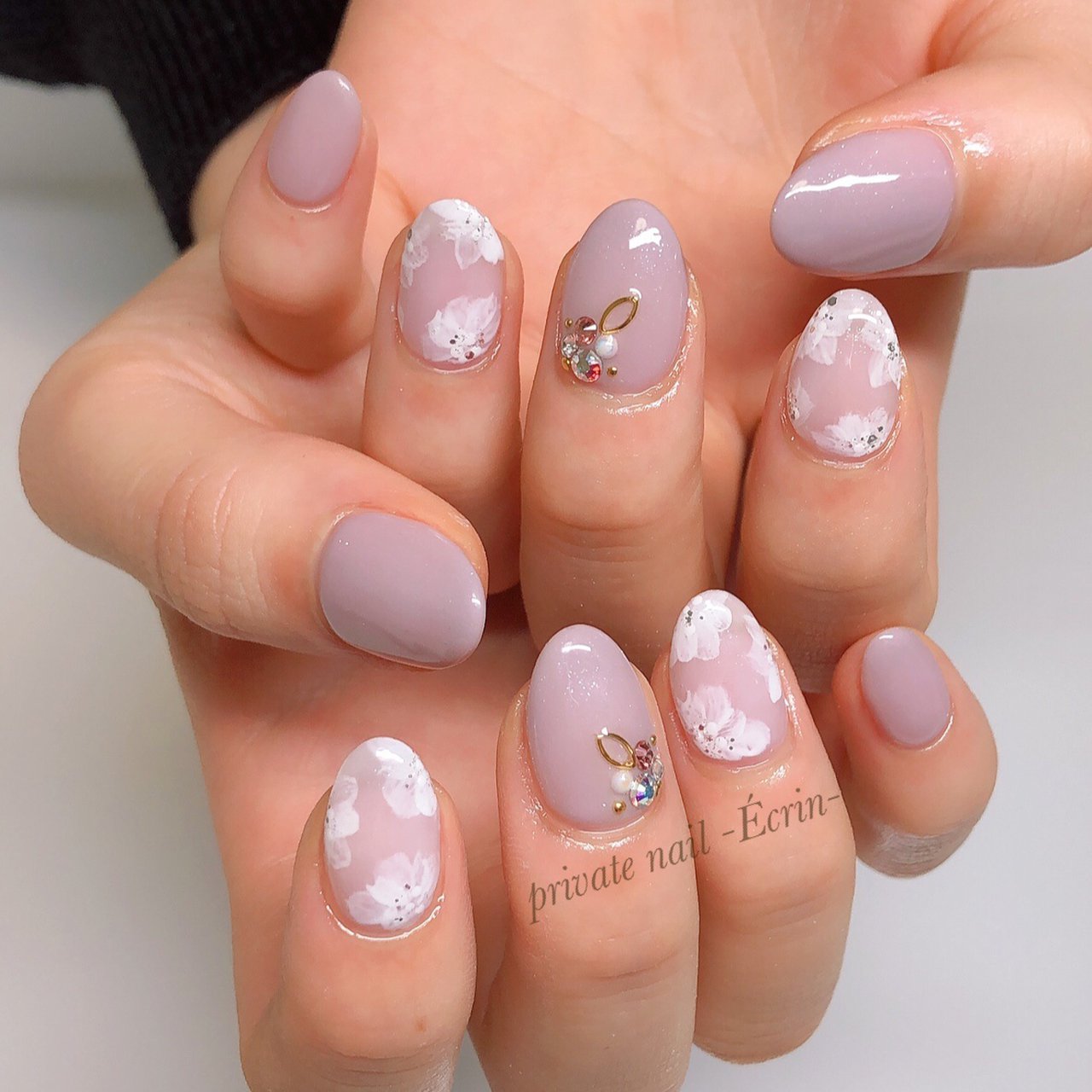 春 シンプル ワンカラー フラワー ホワイト Private Nail Ecrin のネイルデザイン No ネイルブック