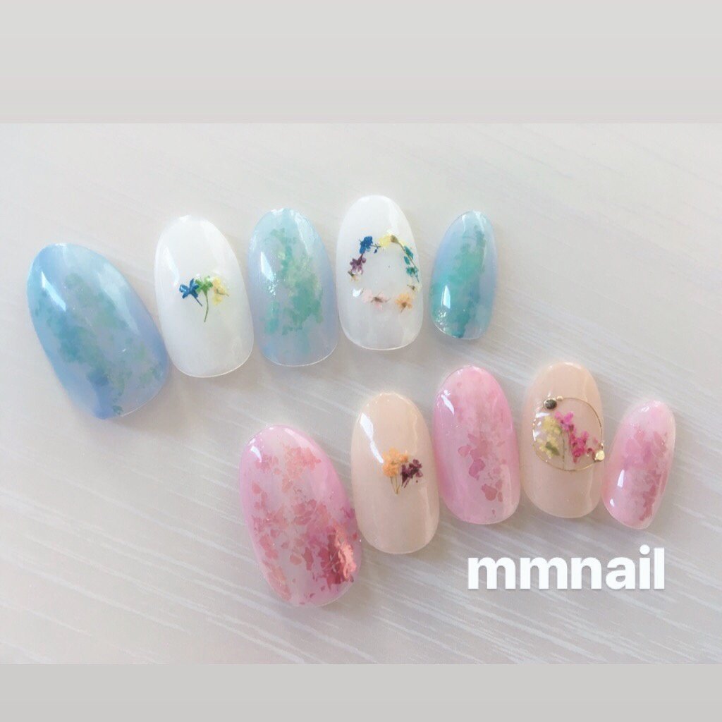 春 ハンド 押し花 ピンク 水色 Mmnailのネイルデザイン No ネイルブック