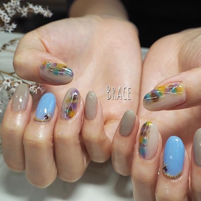 春 夏 ニュアンス ブルー グレージュ Brace Nail Eyelashのネイルデザイン No ネイルブック
