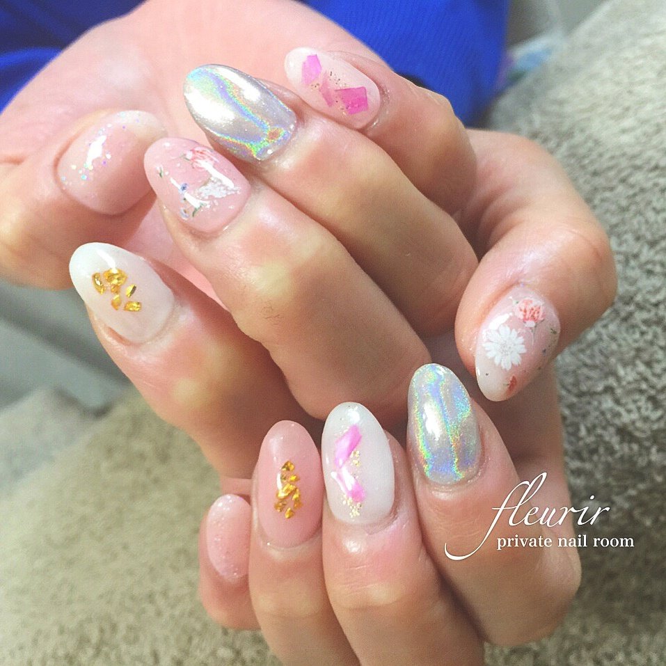 春 オールシーズン 卒業式 ハンド シェル Nailsakiのネイルデザイン No ネイルブック