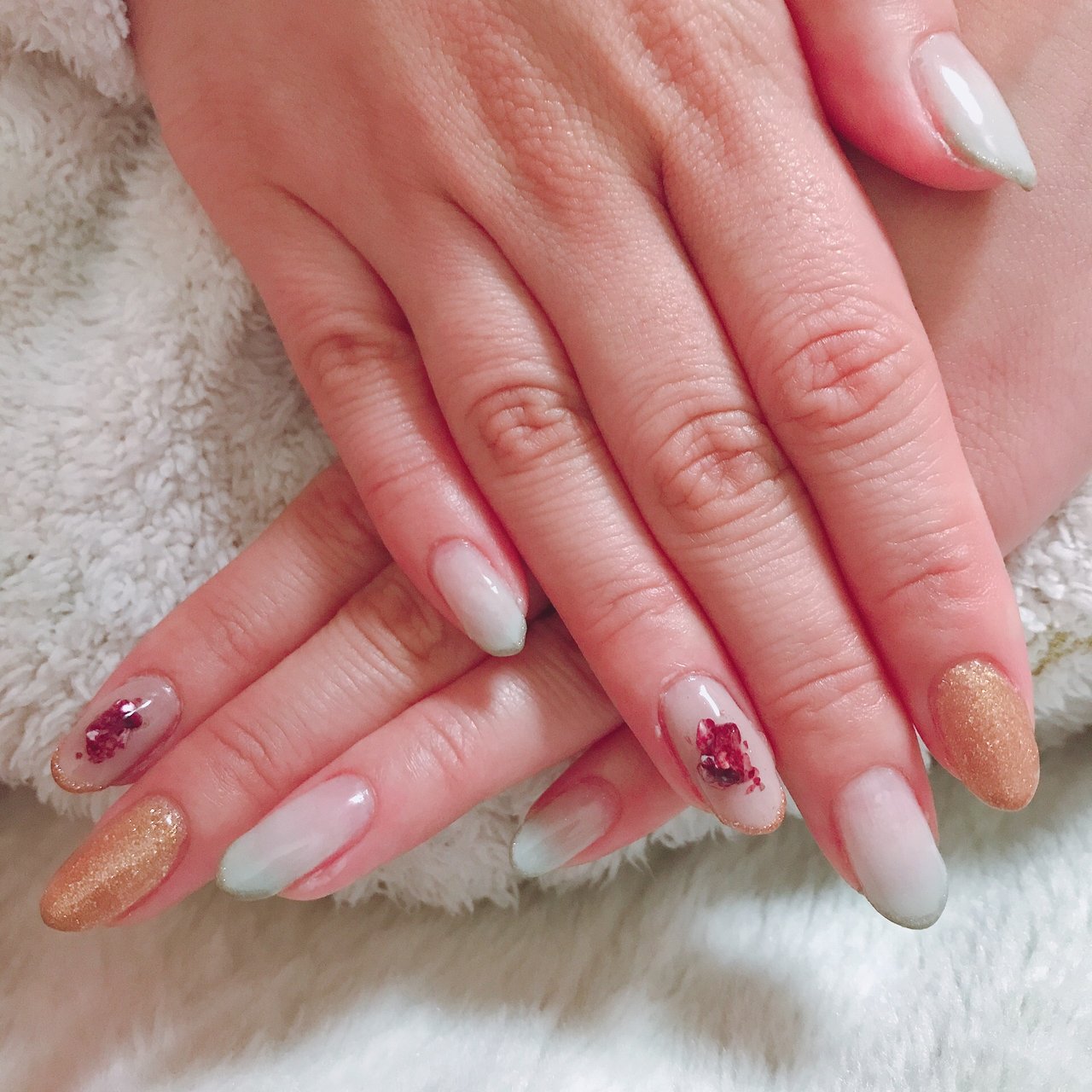 オールシーズン ハンド グラデーション ワンカラー ベージュ Amiのネイルデザイン No ネイルブック