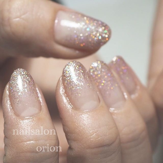 オールシーズン ハンド グラデーション ラメ ミディアム Orionnailのネイルデザイン No ネイルブック