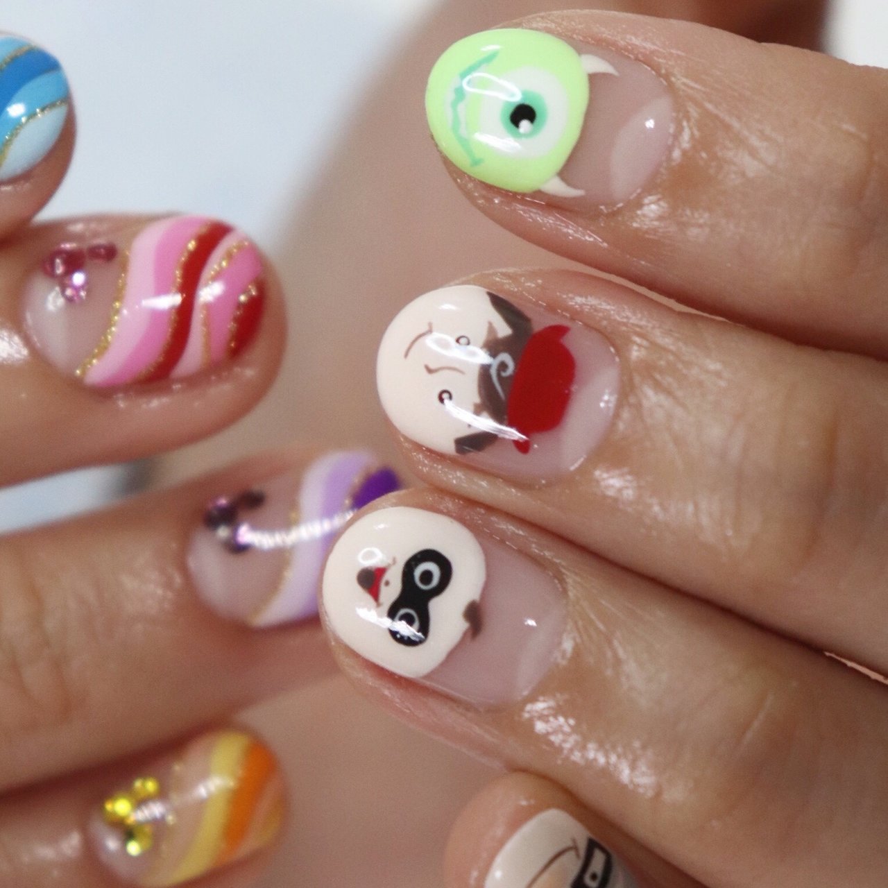 オールシーズン ハンド キャラクター ショート ビビッド Nail C Takaokaのネイルデザイン No ネイルブック