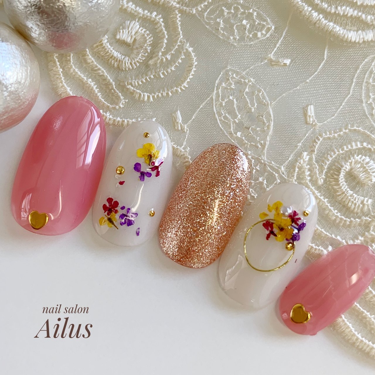 春 ハンド ラメ ワンカラー フラワー Nail Salon Ailusのネイルデザイン No ネイルブック