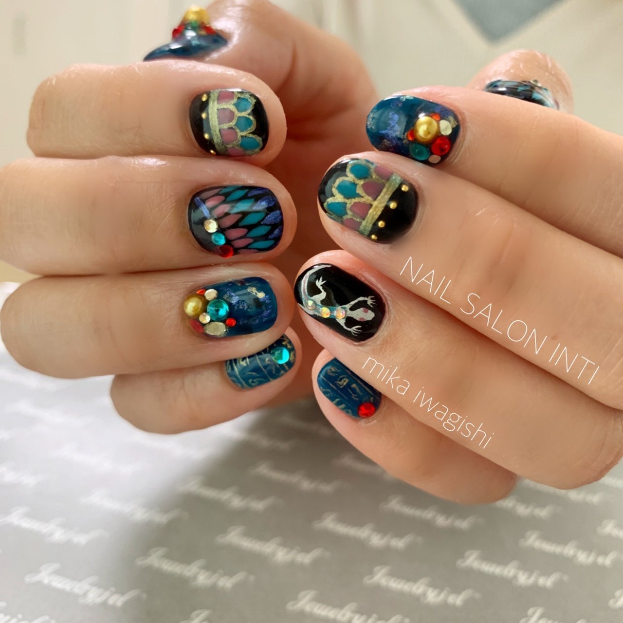 オールシーズン 旅行 ライブ パーティー ハンド Nailsalon Inti 岩岸美華 のネイルデザイン No ネイルブック