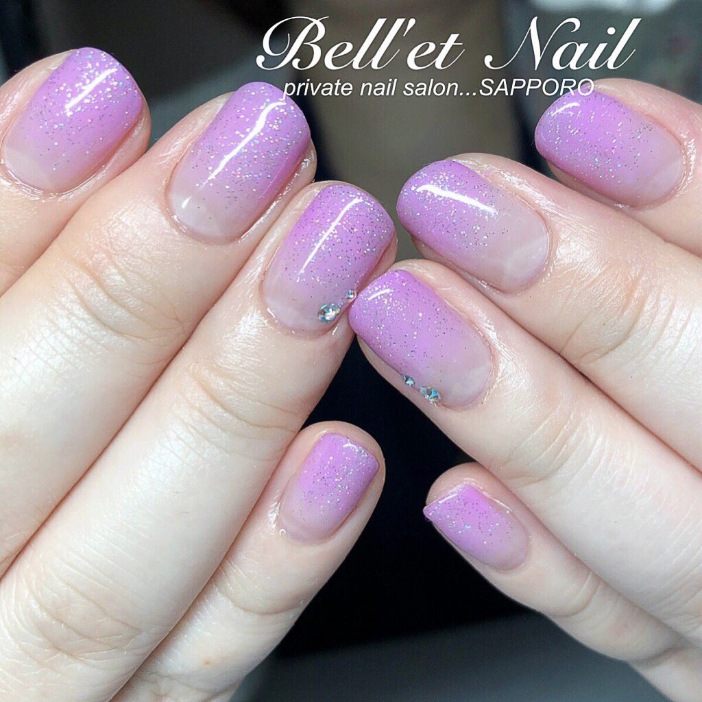 春 グラデーション ラメ パープル Bell Et Nail ネイリスト佐藤綾子のネイルデザイン No ネイルブック