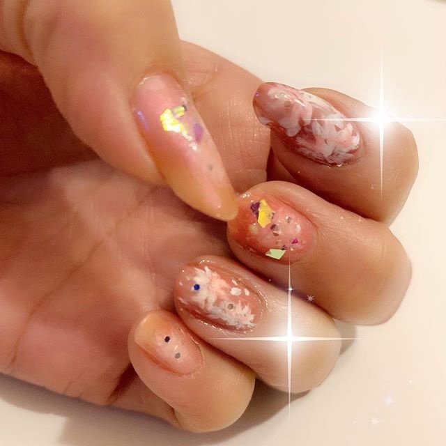春 ハンド ホログラム フラワー チーク ちゃめのネイルデザイン No ネイルブック
