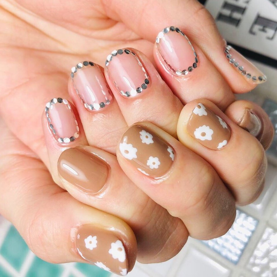 オールシーズン ハンド ホログラム フラワー ショート Sugawara0107のネイルデザイン No ネイルブック