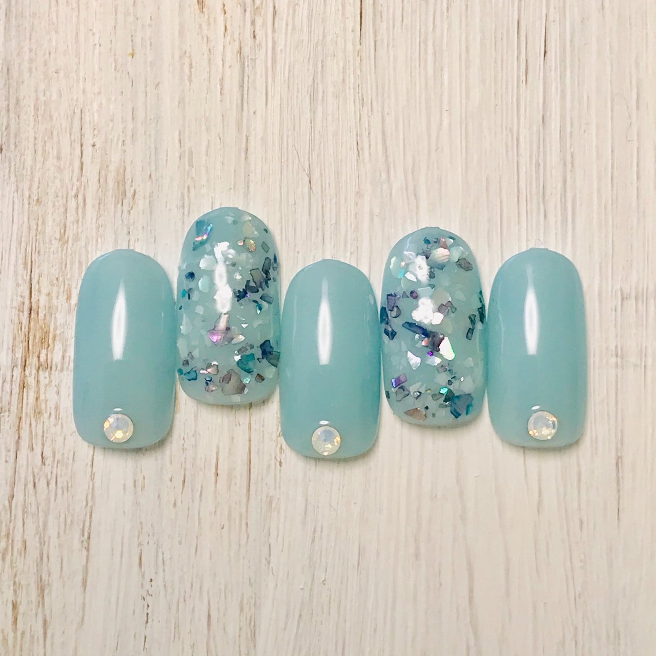 ハンド ミディアム 水色 ジェル ネイルチップ Nail Salon Merry Nakaharaのネイルデザイン No ネイル ブック