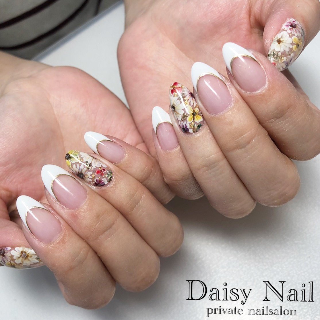 春 ハンド フレンチ フラワー ミディアム Daisynailのネイルデザイン No ネイルブック