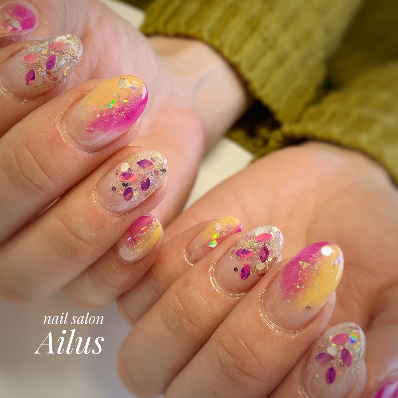 春 ハンド グラデーション ホログラム ニュアンス Nail Salon Ailusのネイルデザイン No ネイルブック