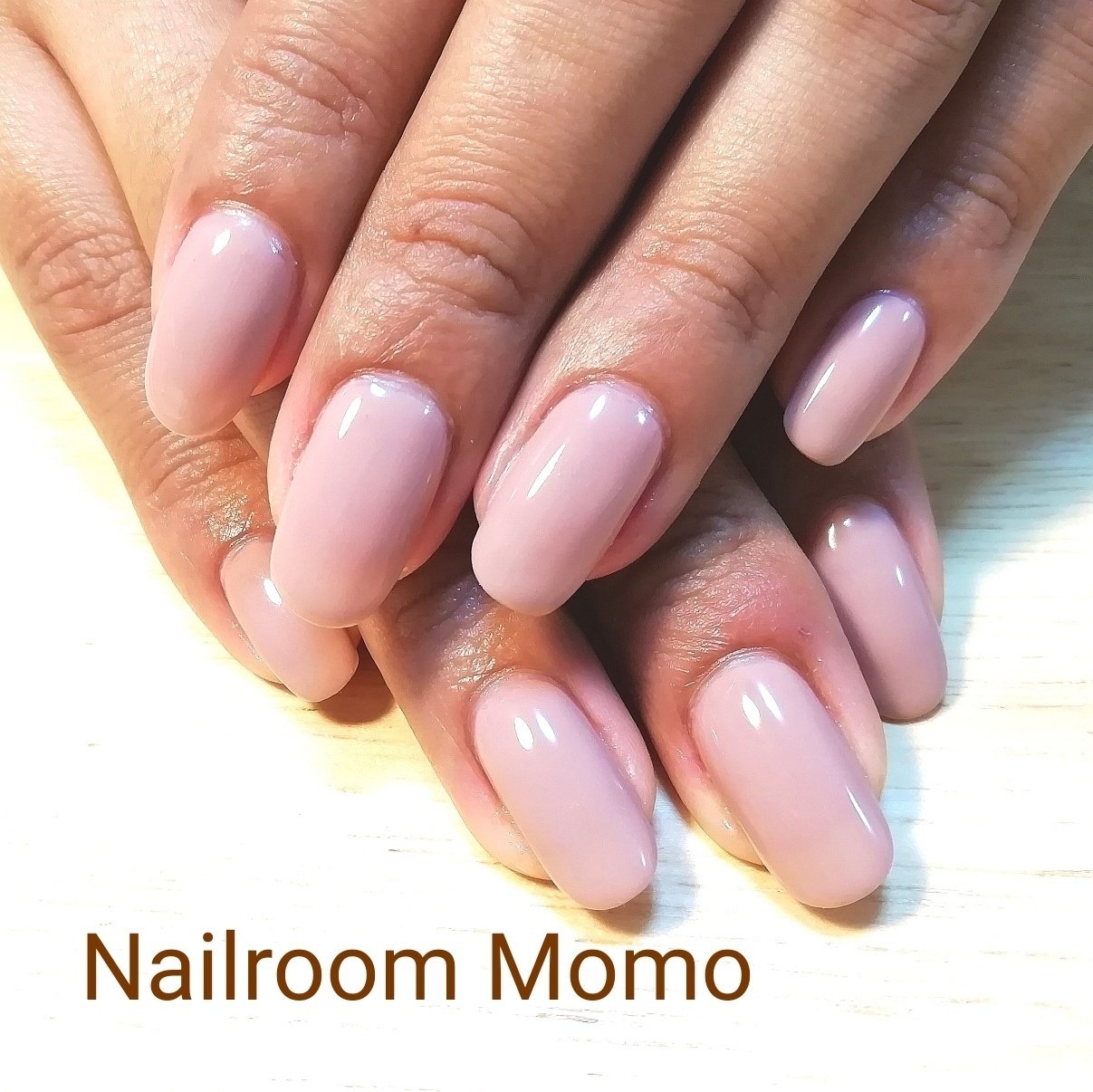 オールシーズン オフィス ハンド シンプル ワンカラー Nailroommomo ネイルルームモモ のネイルデザイン No ネイル ブック