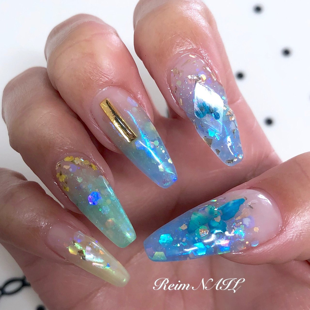 春 ハンド グラデーション ホログラム シェル Reimのネイルデザイン No ネイルブック